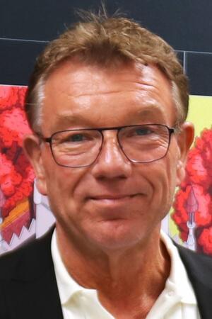 Nach Rücktritt von Großewinkelmann: Wer übernimmt am Rammelsberg? Ein Mann mit Brille schaut in die Kamera.