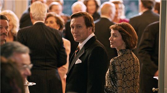 Oliver Masucci als Alfred Herrhausen in der Politthriller-Serie «Herrhausen - Der Herr des Geldes».
