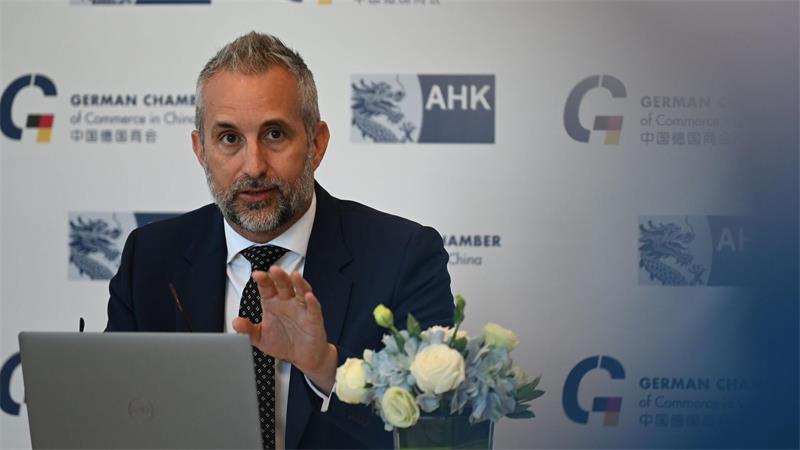 Oliver Oehms von der AHK China hofft auf den Dialog zwischen der EU und China. (Archivbild)