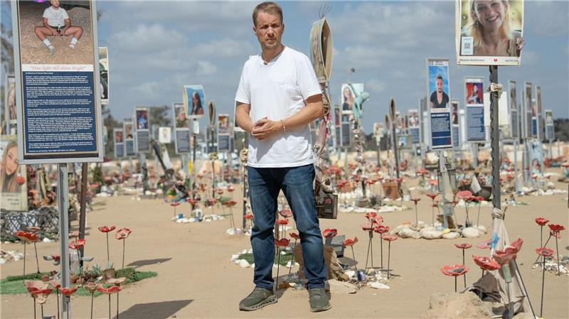 Oliver Pocher besucht kurz vor dem zweiten Jahrestag des Hamas-Massakers das israelische Grenzgebiet zum Gazastreifen.