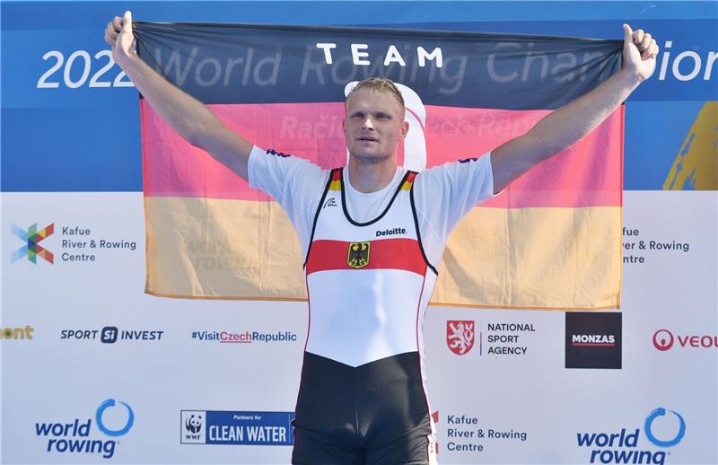 Ruderer Zeidler bessert düstere deutsche WM-Bilanz auf Oliver Zeidler ruderte in Tschechien im Einer zu Gold.