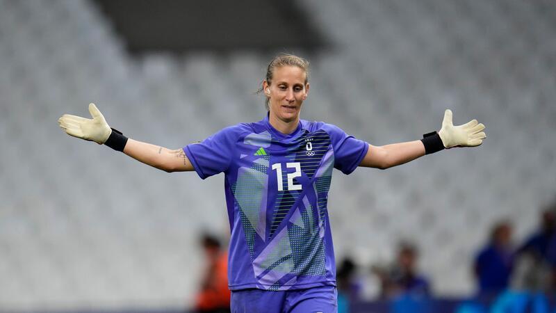Olympia-Heldin Ann-Katrin Berger ist Fußballerin des Jahres Olympia-Heldin der DFB-Frauen: Ann-Katrin Berger