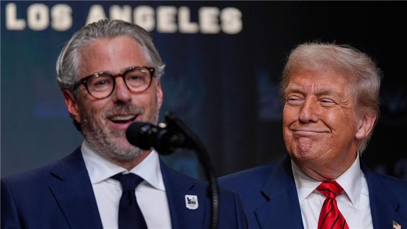 Erlass: Trump beruft Taskforce für Olympia 2028 Olympia-Orgsanisationschef Wasserman (l) lobte Trumps Entscheidung zur Einrichtung einer Taskforce.