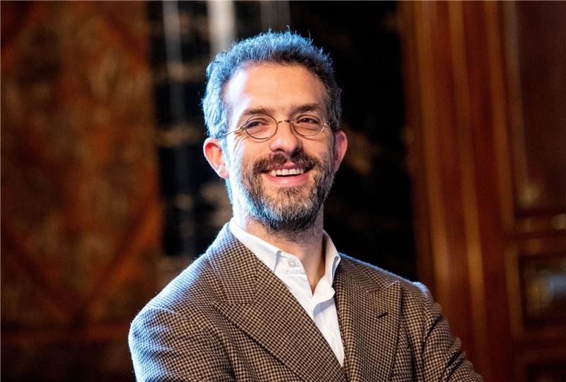 Hamburg: Omer Meir Wellber wird Generalmusikdirektor Omer Meir Wellber wird neuer Generalmusikdirektor in Hamburg.