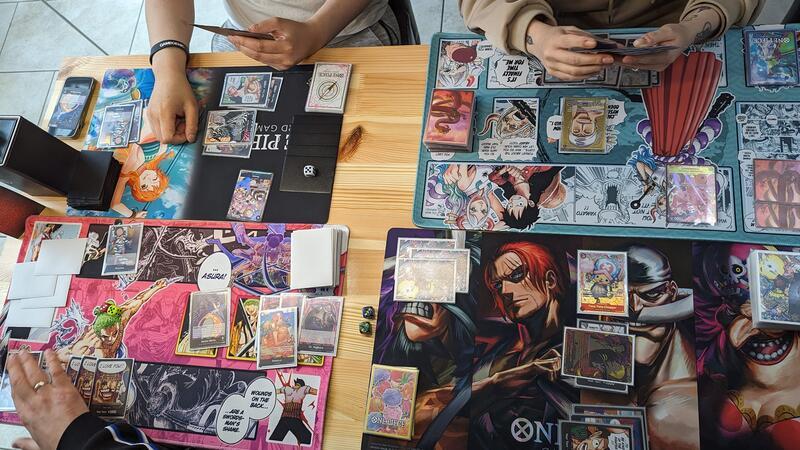 Vom Postmann zum Sammelkartenhändler "One Piece"-Turniere finden bei Y-Magic jeden Sonntag statt.