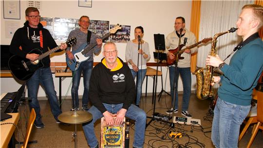 „Open Minds“ sind eine ehemalige Projektband der Kirchengemeinde. Am Sonntag rocken sie um 17 Uhr die Upener Kulturscheune.