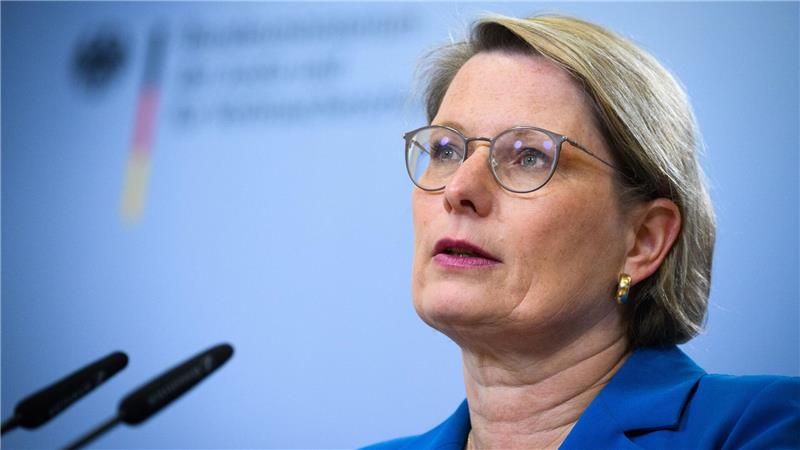 Opfer häuslicher Gewalt vor erneuten Übergriffen zu schützen, ist Bundesjustizministerin Stefanie Hubig (SPD) ein wichtiges Anliegen. (Archivfoto)