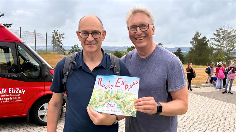 Organisator Harald Burgdorf und Schulleiter Axel Jacobsen nach der Wanderung