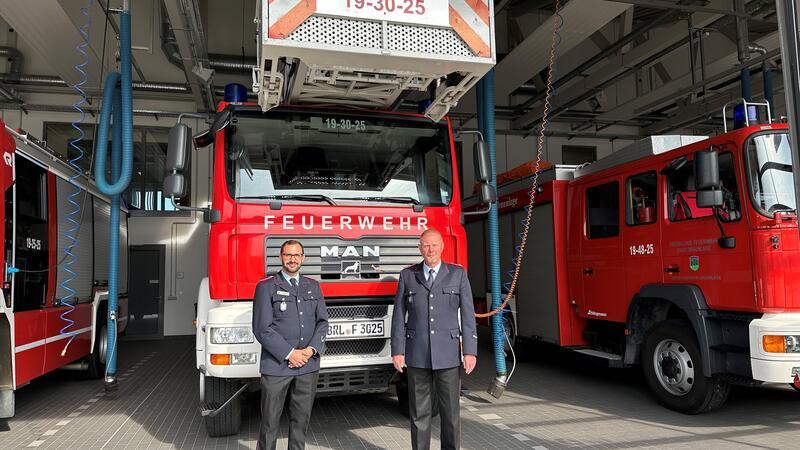 Freiwillige Feuerwehr feiert 150-jähriges Bestehen Ortsbrandmeister Jan Müller und sein Stellvertreter Marco Nagel (rechts) freuen sich auf die 150-Jahr-Feier der Freiwilligen Feuerwehr Braunlage an diesem Wochenende.
