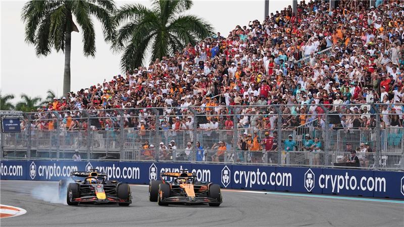 Trotz Unwetterwarnung: Piastri in Miami ganz cool Oscar Piastri (r) ist der Mann der Stunde in der Formel 1.