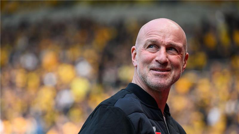 Unsportliches Verhalten? Ex-Osnabrück-Coach vor Sportgericht Osnabrücks Ex-Trainer Marco Antwerpen muss sich vor dem DFB-Sportgericht verantworten.