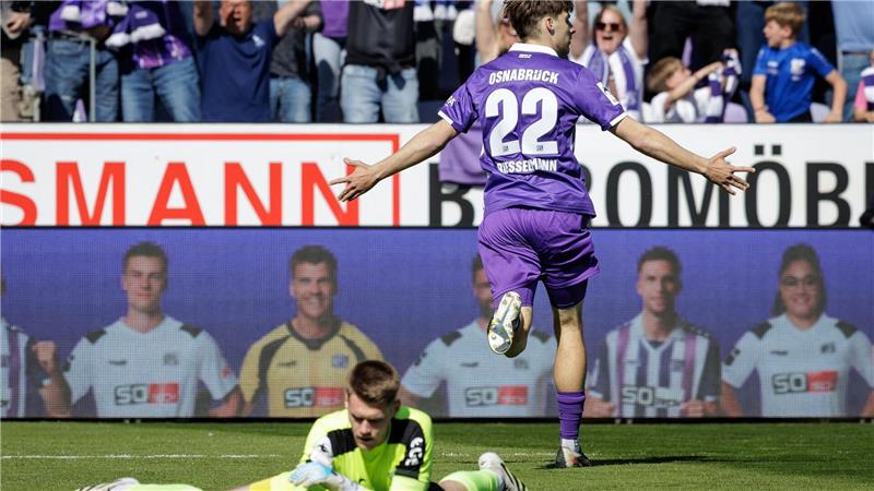 Osnabrücks Torschütze Bernd Riesselmann nach dem 2:1 gegen Verl.