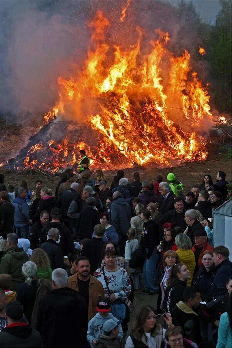 Osterfeuer am Bollrich