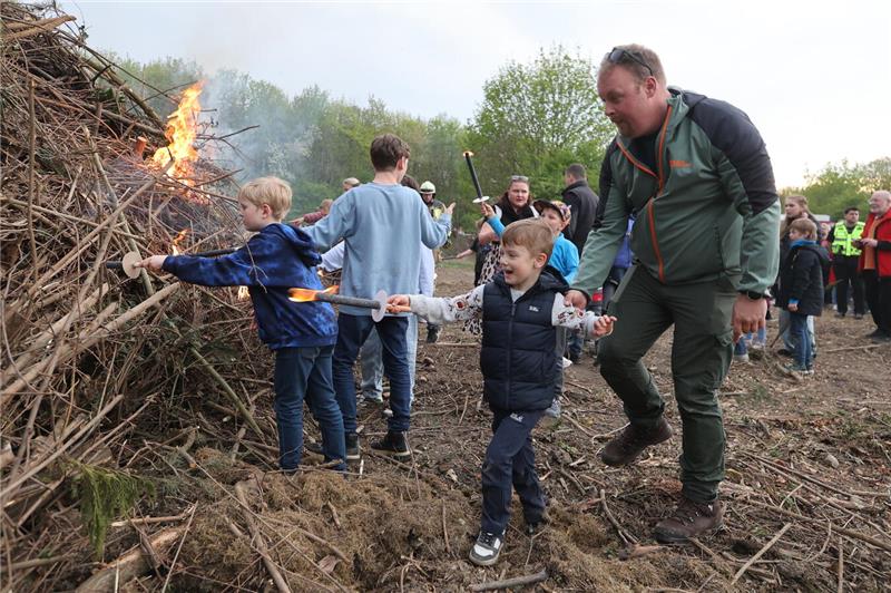 Osterfeuer am Bollrich