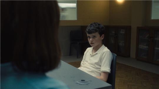 Owen Cooper spielt Jamie Miller in der britischen Netflix-Serie „Adolescence“. Die vierteilige Serie ist seit fast drei Wochen auf Netflix verfügbar.