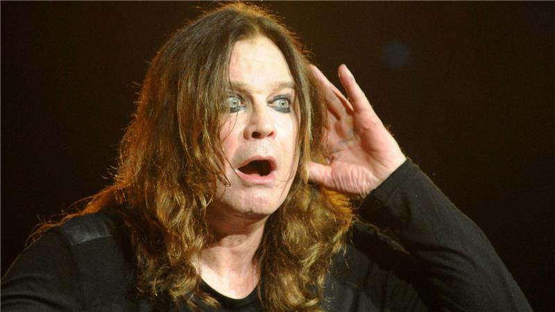 Ozzy Osbourne spielte gerne mit den dunklen Aspekten des Lebens - allerdings stets mit einem Augenzwinkern. Er traf dabei bei Millionen Menschen einen Nerv.