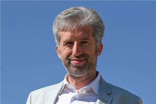 Palmer will nach seinen umstrittenen Äußerungen in Frankfurt am Main eine Auszeit nehmen.