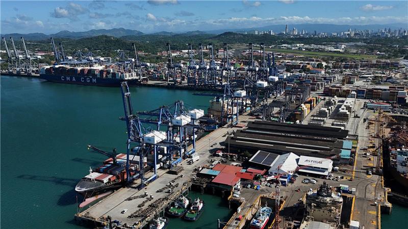 Panamas Verfassungsgericht hat die Verträge eines Hongkonger Konzerns für den Betrieb zweier am Panamakanal annulliert. Daran übt China deutliche Kritik. (Archivbild) 