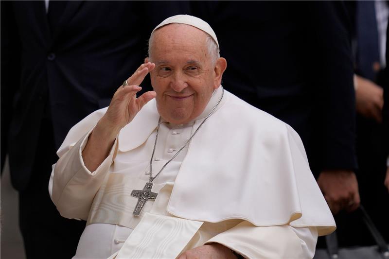 Papst trifft in Budapest Arme und Flüchtlinge Papst Franziskus ist zu einem dreitägigen Besuch in Ungarn.