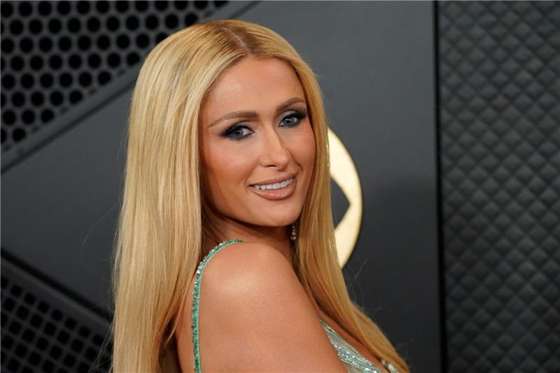 Paris Hilton ist zweifache Mutter.