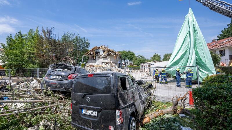 Parkende Autos wurden schwer beschädigt
