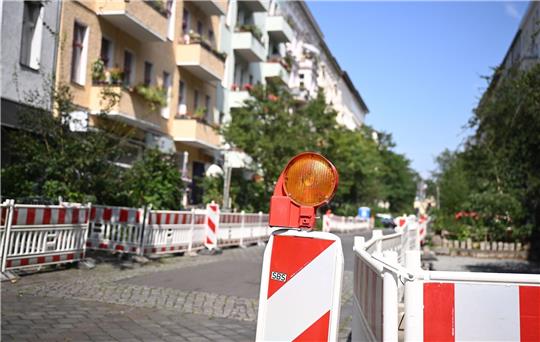 Parkplätze für Autos werden im Kreuzberger Graefekiez zu Grünflächen und Fahrradparkplätzen umgewandelt.