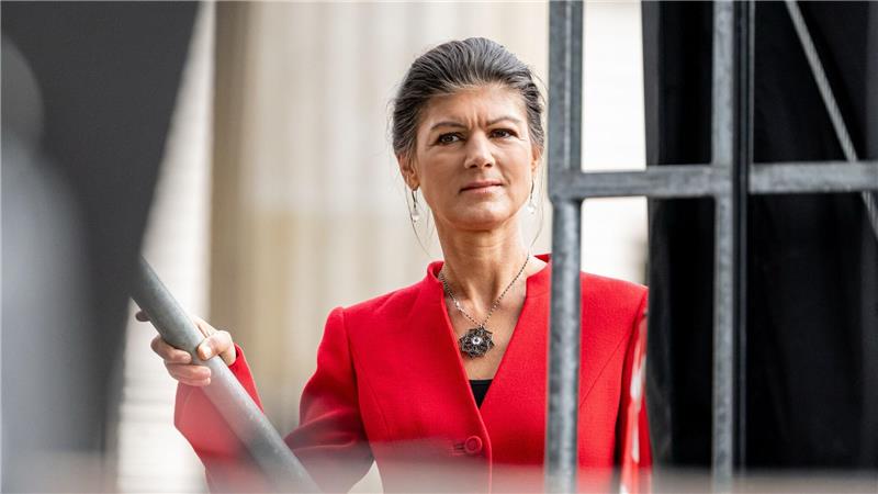 Parteigründerin Sahra Wagenknecht nicht mehr in der allerersten Reihe des BSW? Am Montag will sich die 56-Jährige erklären. (Archivbild)