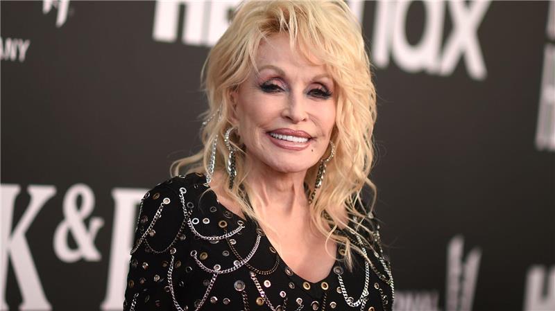Schwester ruft zu Gebeten für Dolly Parton auf Parton hatte zuletzt immer wieder mit Gesundheitsproblemen zu kämpfen. (Archivbild)