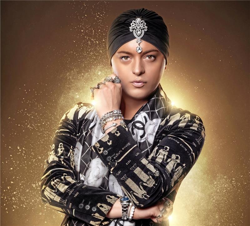 Party mit Regenbogen-Stimmung: Julian F. M. Stoeckel tritt in der „Nachtschicht“ auf. Foto: Veranstalter