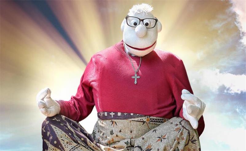 „Pastor“ Werner Momsen stimmt am 26. April im Bündheimer Schloss das „Werner Unser“ an.