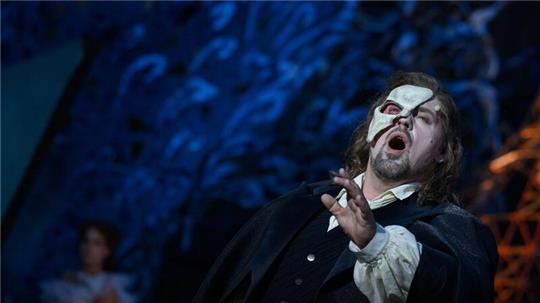 Patrick Stanke spielt das Phantom im Musical „Love never Dies - Liebe stirbt nie“.