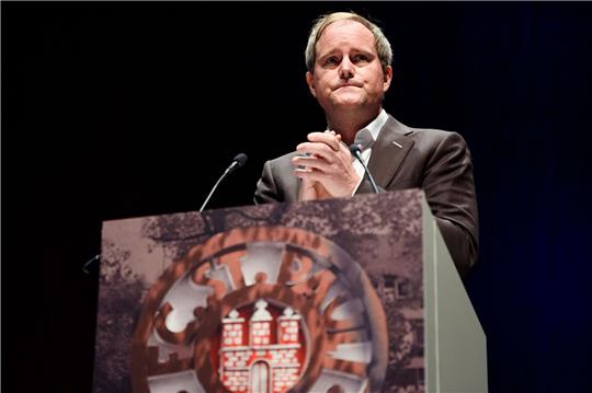 Pauli-Präsident Oke Göttlich kündigte die Gründung einer Genossenschaft an.
