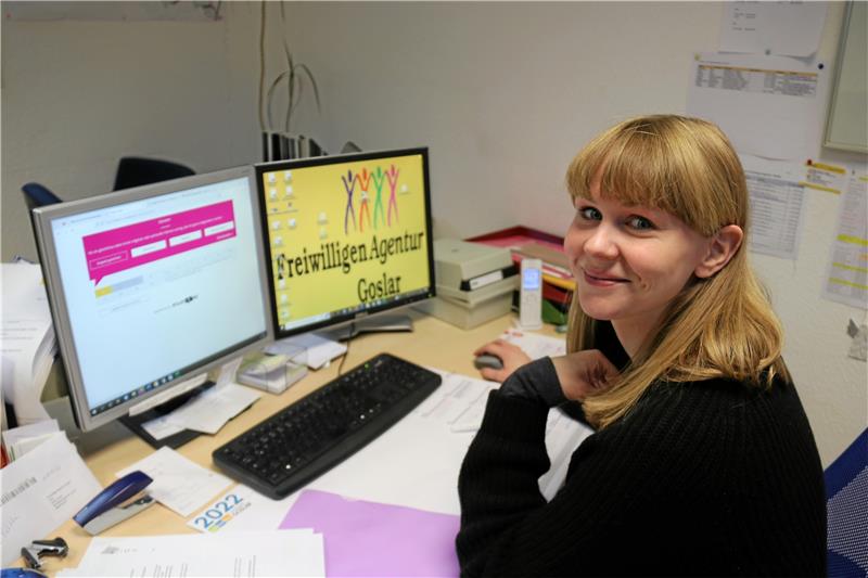 Online-Dating für Goslarer Ehrenamtliche Per Mausklick zum Traumpartner: Levke Ermert stellt den „Mitwirk-o-Mat“, das neue Online-Angebot der Freiwilligenagentur vor. Foto: Hartmann