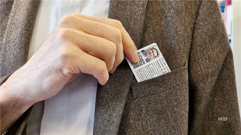 Frankreich führt Priesterausweis mit QR-Code ein Per QR-Code können Kirchenverantwortliche in Frankreich die Akte von Priestern aus dem Register aufrufen.