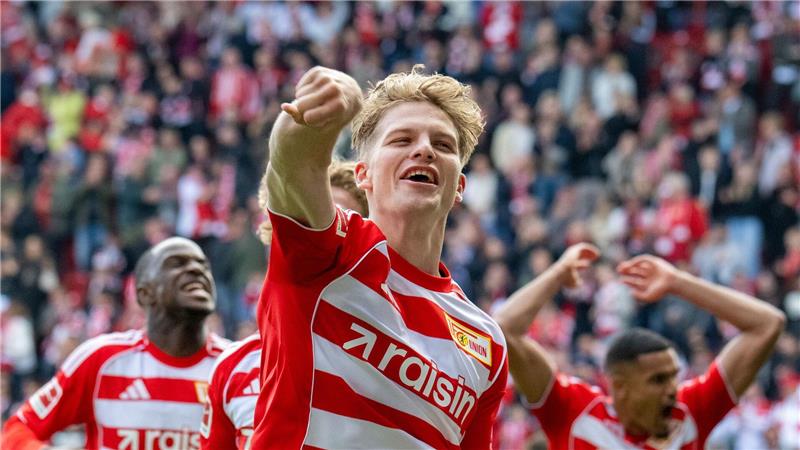 Per Traumtor zum 3:0: András Schäfer sorgte für die Entscheidung. 