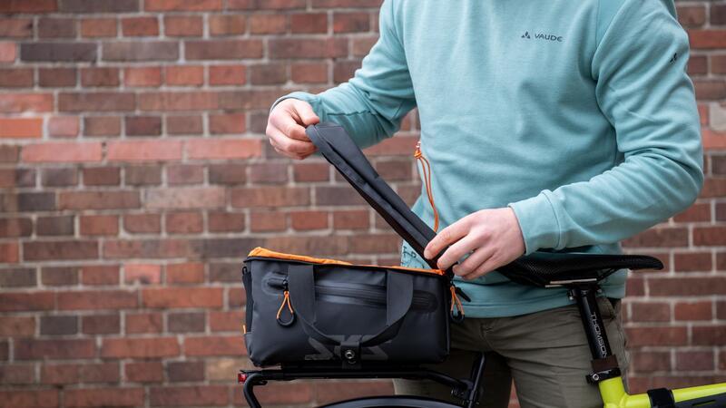 Fahrradtaschen für jede Tour: 8 Modelle im Überblick Perfekt zum Einkaufen oder für Bikepacking-Touren: Die Infinity Topbag von SKS.