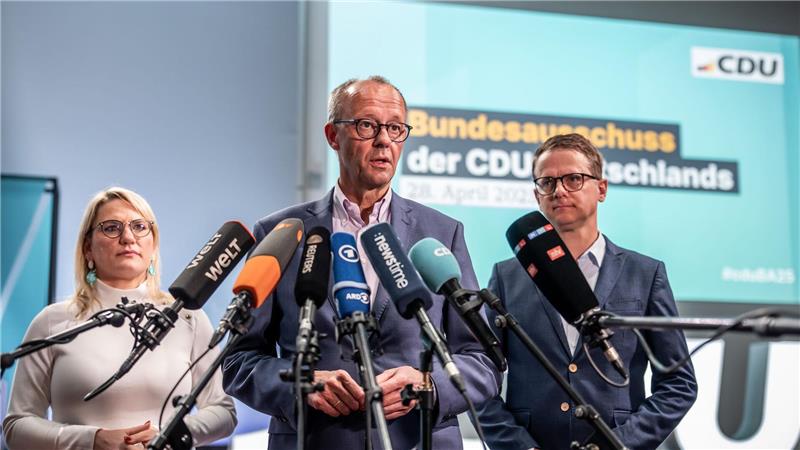 CDU und CSU legen Kabinettsliste vor - Manager fürs Digitale Personelle Klarheit - Union legt Liste der Kabinettsmitglieder vor.