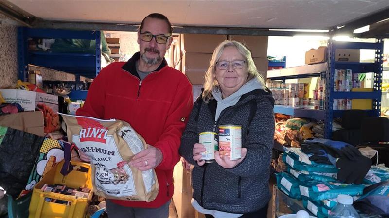 Tiertafel in Clausthal-Zellerfeld arbeitet am absoluten Limit Peter Bartsch und Andrea Duit-Reith geben jede Menge Futter an Bedürftige heraus – doch das wird langsam knapp.
