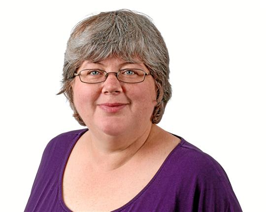Petra Hartmann ACHTUNG! Weicher Freisteller für Haare, nur auf Blattweiß verwenden.