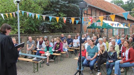 Pfarrerin Sonja Achak gestaltete den Festgottesdienst