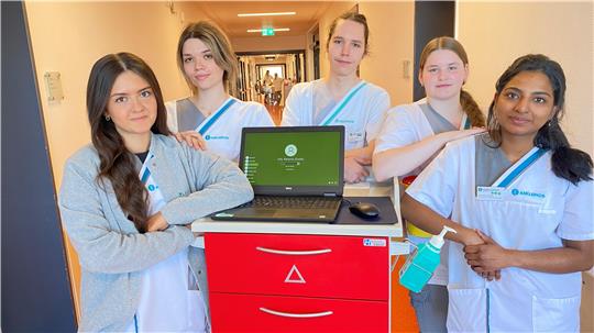 Pflegefachazubis leiteten eine Station im Klinikum.