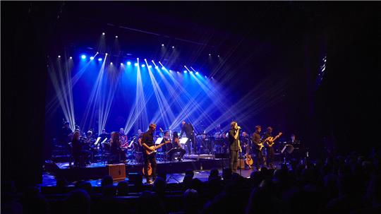 „Philharmonic Rock“ vermischt Rock mit Klassik.
