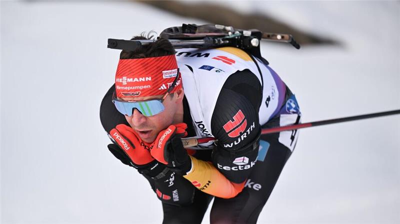 Philipp Nawrath kann gerade so die Strafrunde vermeiden.