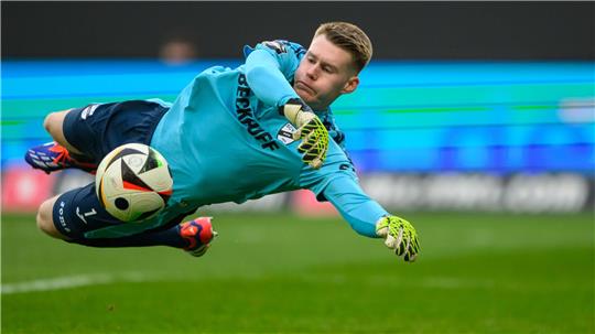 Philipp Schulze bleibt beim SC Verl.