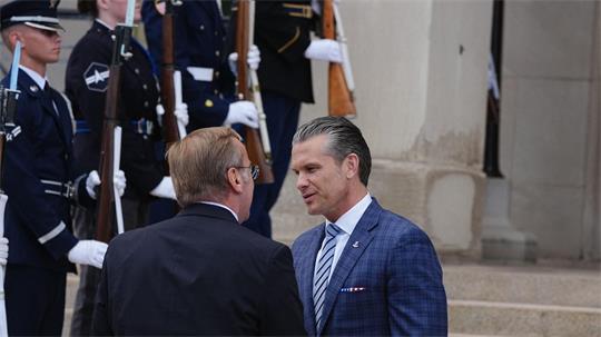 Pistorius trifft Hegseth im Pentagon