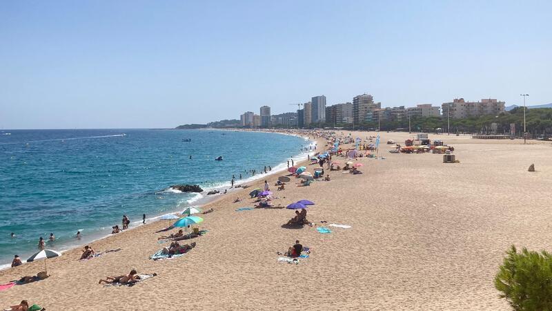 Platja d’Aro ist auch bei ausländischen Touristen sehr beliebt. Hier hört man neben Spanisch und Katalanisch viel Deutsch, Französisch, Englisch und Italienisch.