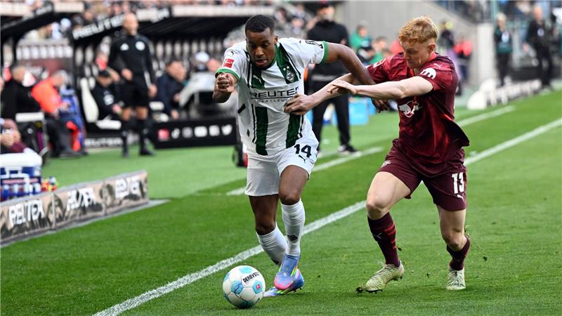 Plea beendet Heimmisere und führt Gladbach zum Sieg Plea traf wieder für Borussia.