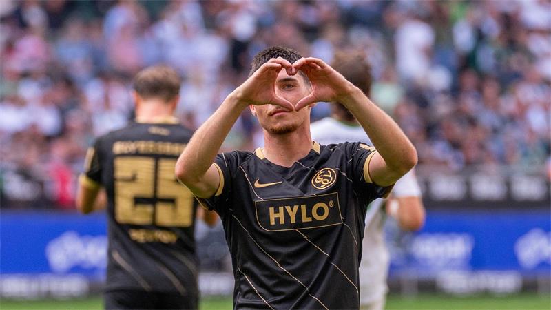 Strahlender Klopp fordert auch ohne Zeit „sofort mehr“ Plötzlich Nationalspieler: Felix Keidel darf Jürgen Klopp nun duzen. (Archivbild)
