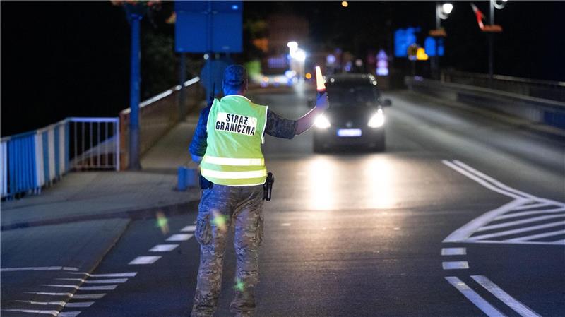 Polen hat vorübergehend die Grenzkontrollen an der deutsch-polnischen Grenze wieder aufgenommen.
