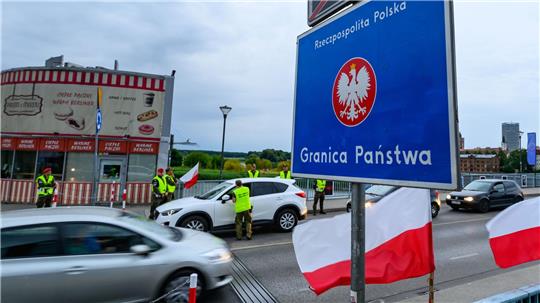 Polen ist seit einigen Jahren beliebtes Ziel für deutsche Industrieunternehmen. (Archivbild)